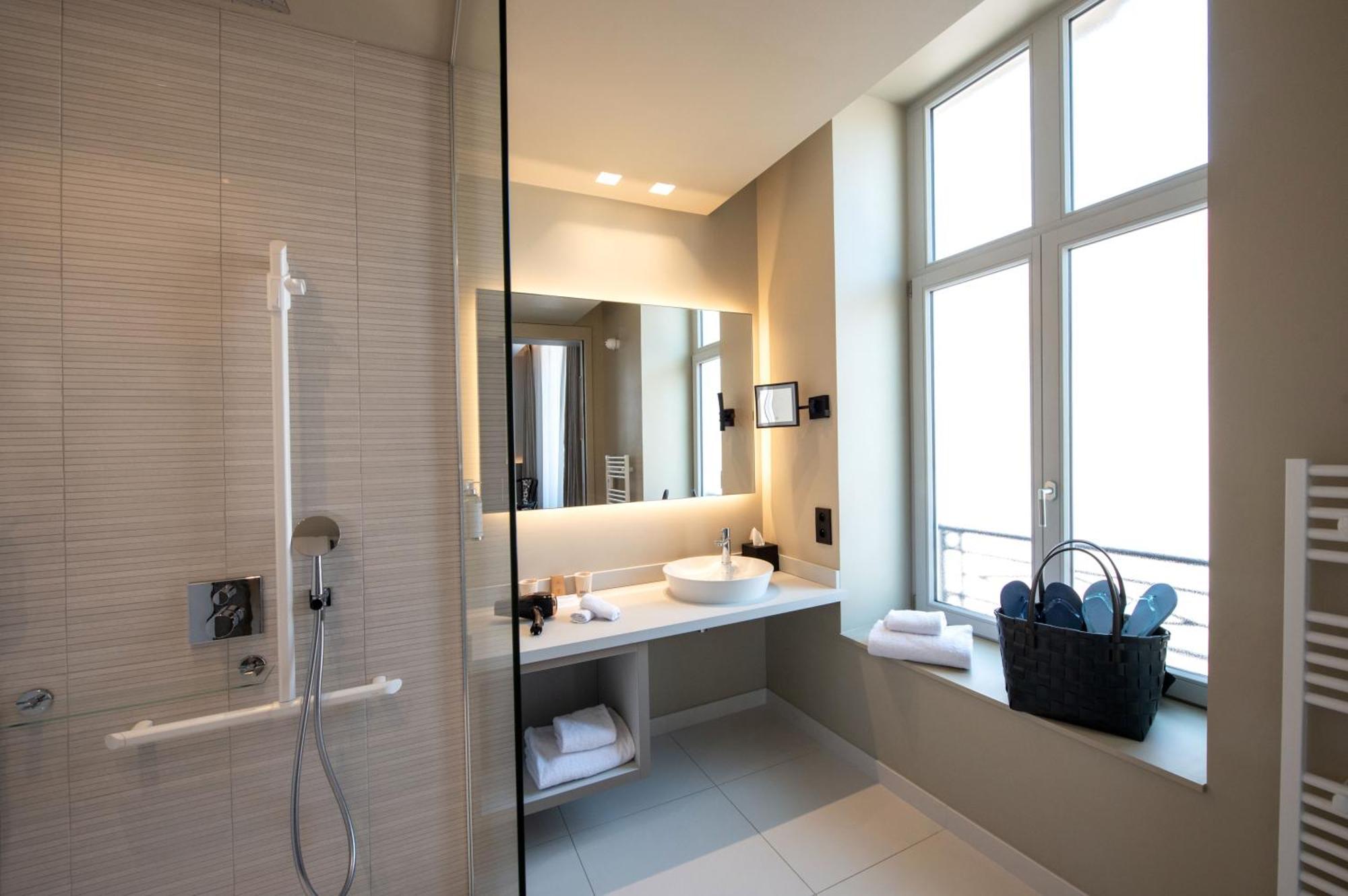 Best Western Premier Le Chapitre Hotel And Spa Remiremont Dış mekan fotoğraf